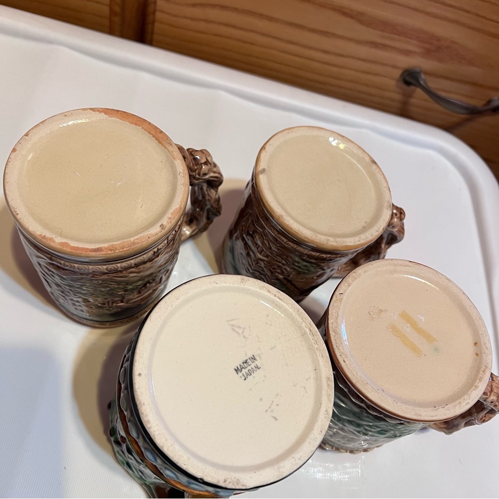 Vintage ceramic beer mugs. Set of four mismatched mugs. - Picture 6 of 16